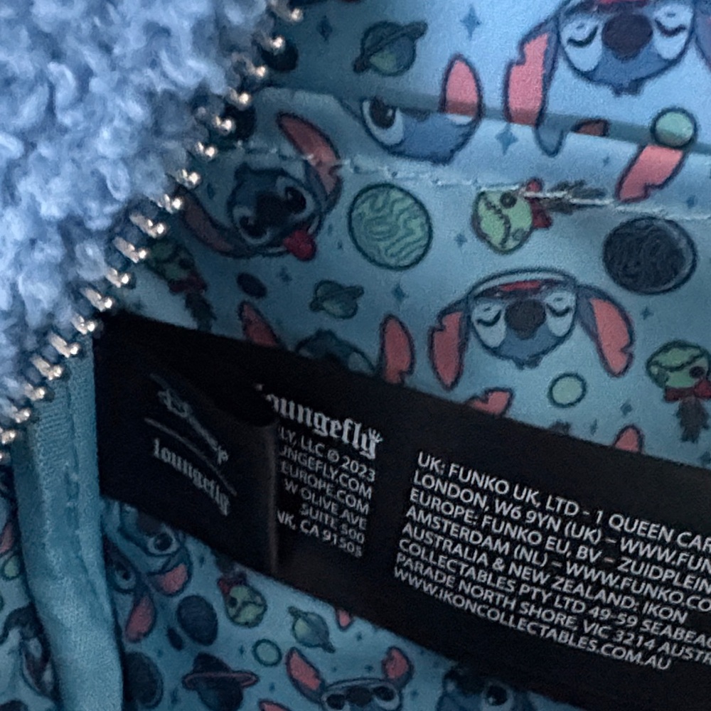 Blue stitch Backpack and wallet - Picture 7 of 11